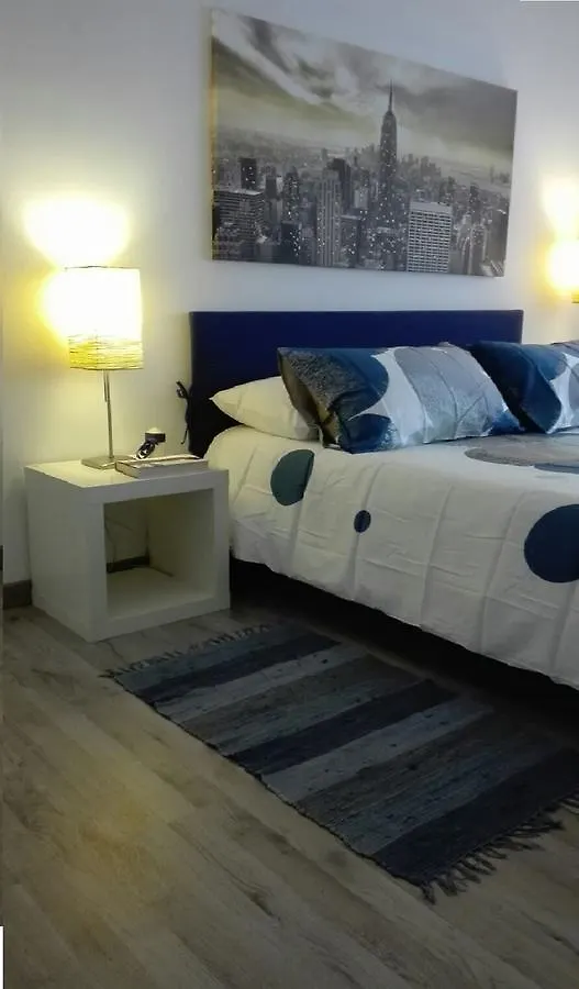 Nice Apartment In Milano, Close To Undergrond M3